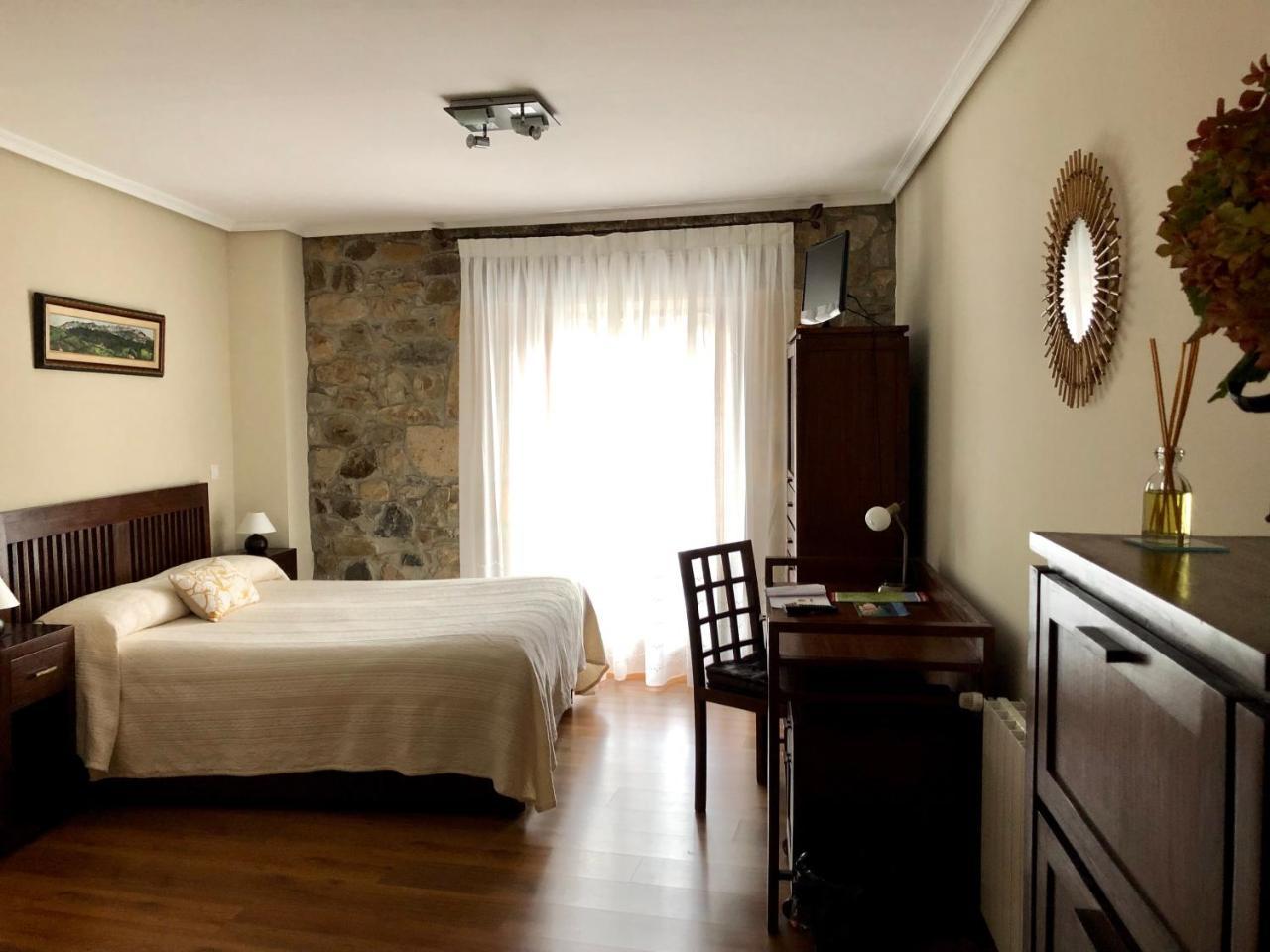 Posada De Villacarriedo Екстер'єр фото