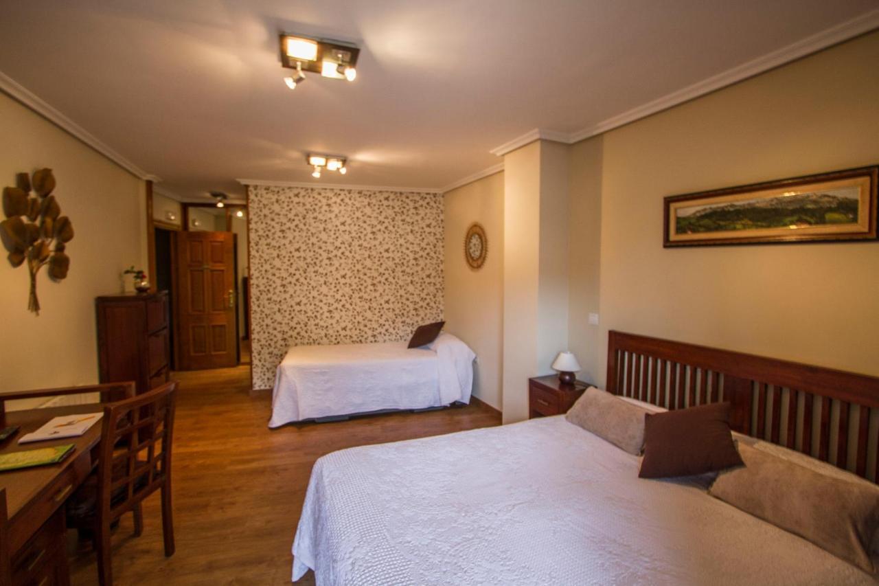 Posada De Villacarriedo Екстер'єр фото
